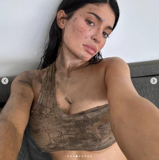 Kylie Jenner 'kirli' çekimlerin kamera arkasını paylaştı - Resim: 7